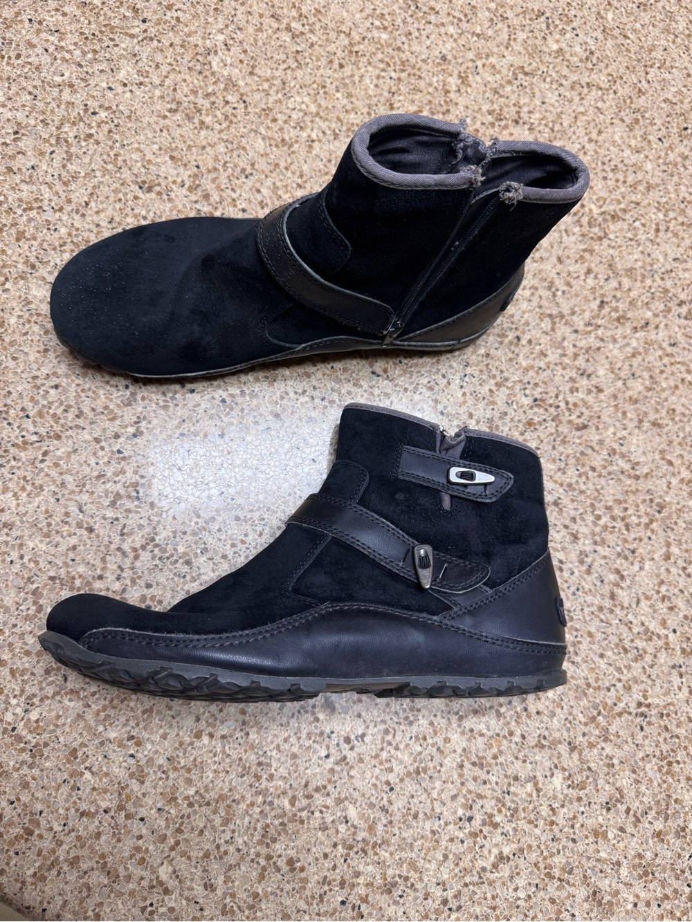 Merrell Black Suede Women's Ankle Boots - Stylish Everyday Comfort